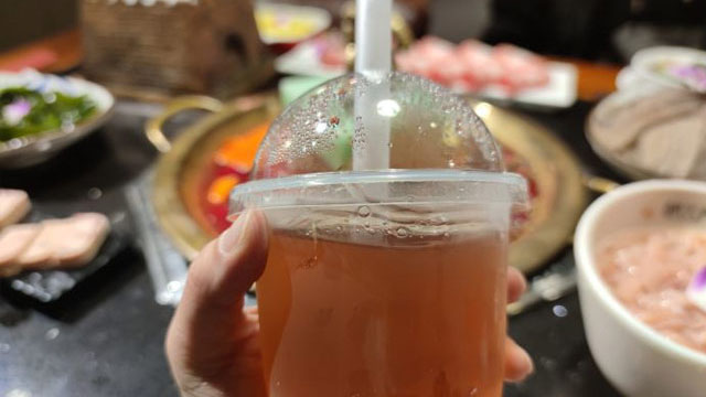 吃火锅解辣的五种饮品,一口就能解辣味